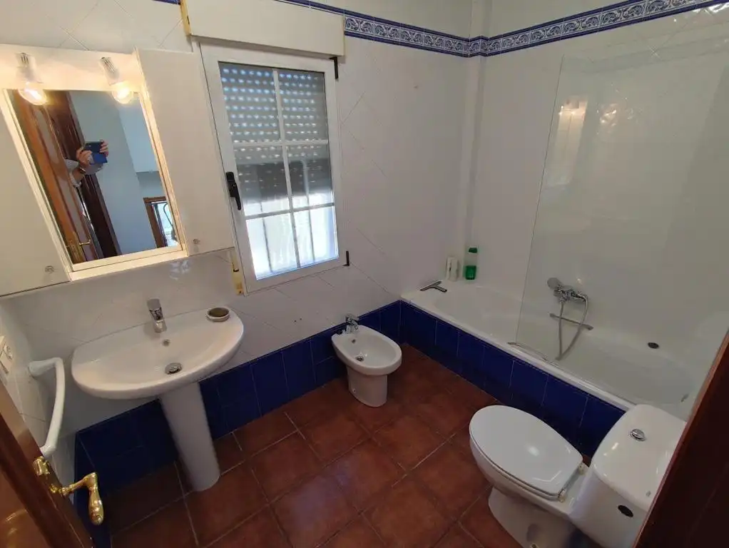 Bany de Casa o xalet en venda en Villa de Otura amb Aire condicionat, Calefacció i Terrassa