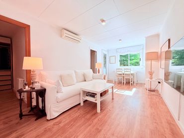 Flat with balcony for sale in Carrer del Pla