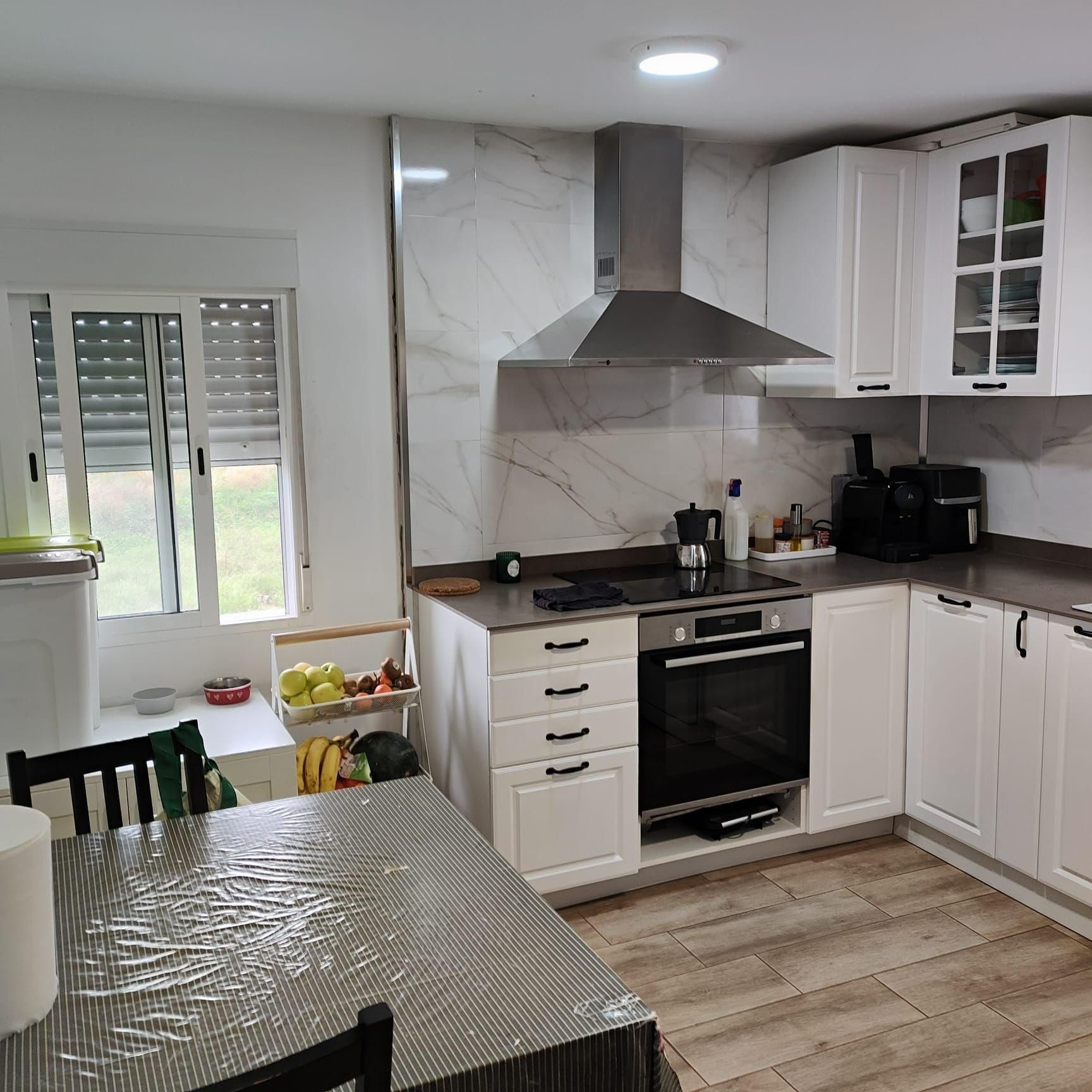 Kitchen of Flat for sale in  Valencia Capital  with Air Conditioner, Private garden and Terrace