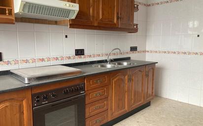 Kitchen of Flat for sale in Lora del Río  with Terrace