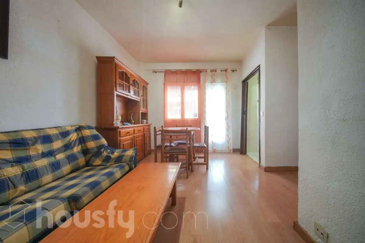 Living room of Flat for sale in Madrid  with Terrace, Furnished and Balcony