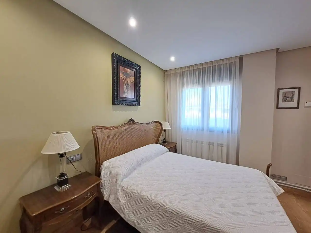 Habitación de Casa adosada en venta en Castrillo del Val con Calefacción, Jardín privado y Parquet