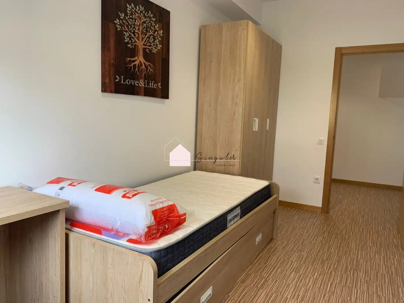 Schlafzimmer von Wohnung zur Miete in Mos mit Heizung, Terrasse und Abstellraum