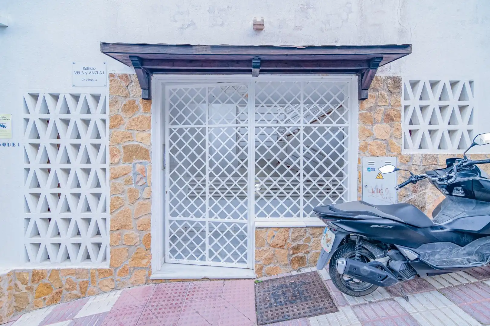 Vista exterior de Pis en venda en Gualchos amb Terrassa