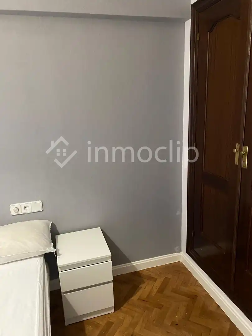 Bedroom of Flat for share in Salamanca  with Heating and Furnished