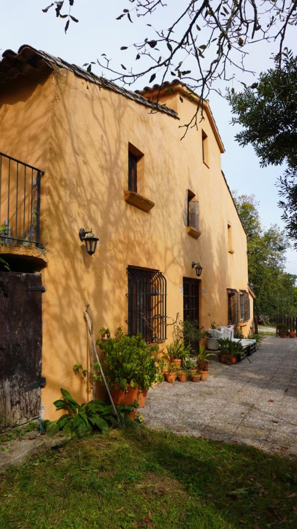 Vista exterior de Finca rústica en venda en Vallgorguina amb Terrassa, Traster i Forn