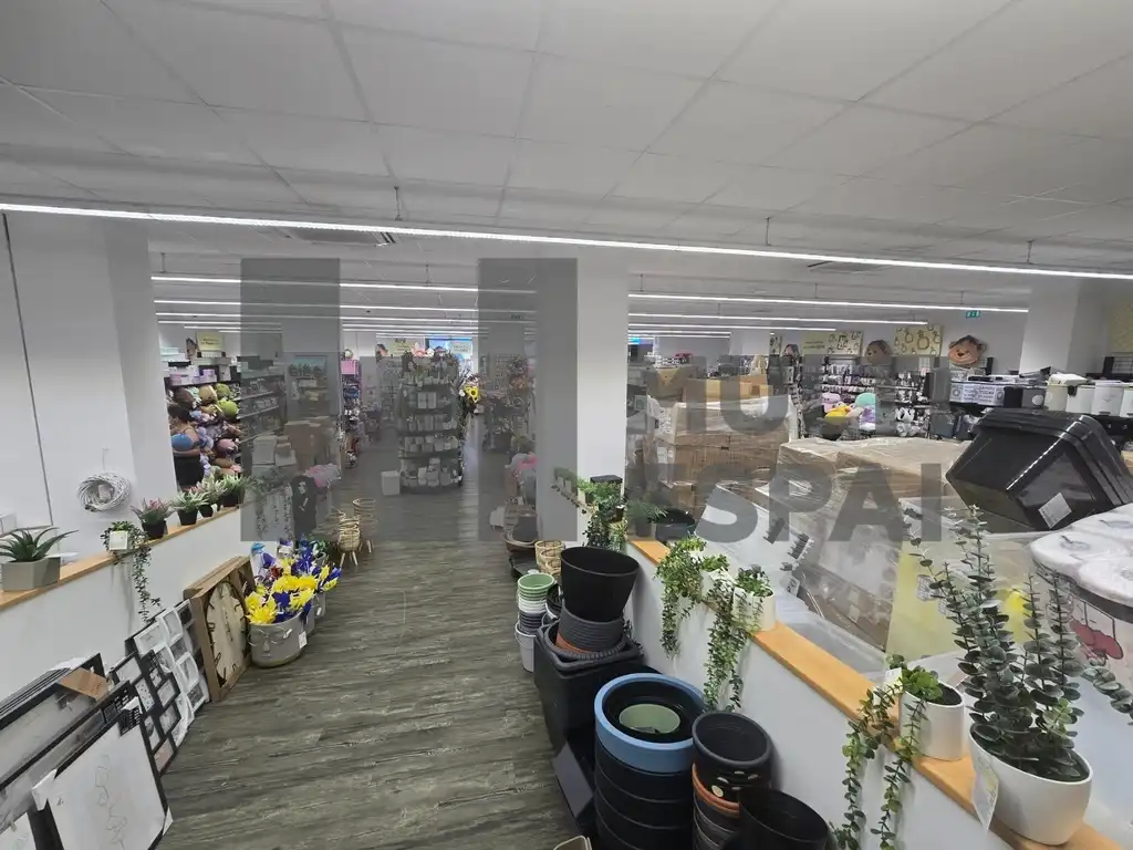 Local comercial en alquiler en Carrer de Verdi, imagen 2