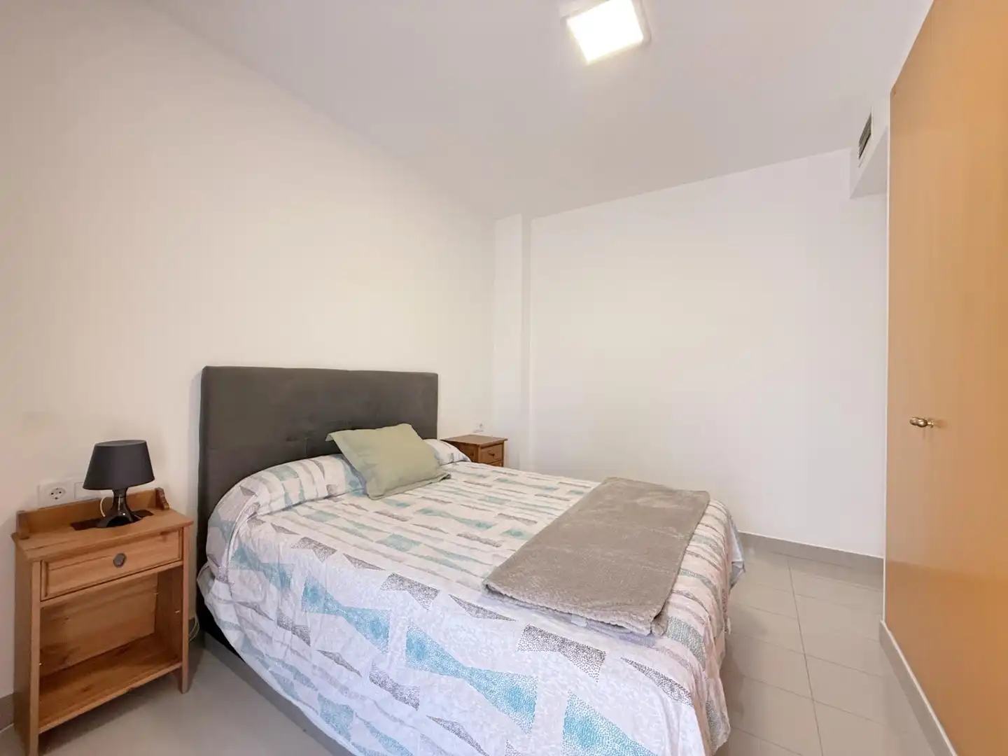 Schlafzimmer von Erdgeschoss zum Verkauf in Gandia mit Terrasse und Balkon