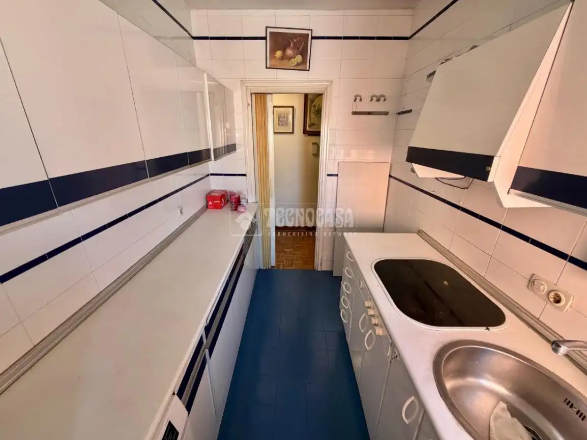 Cocina de Piso en venta en Madrid
