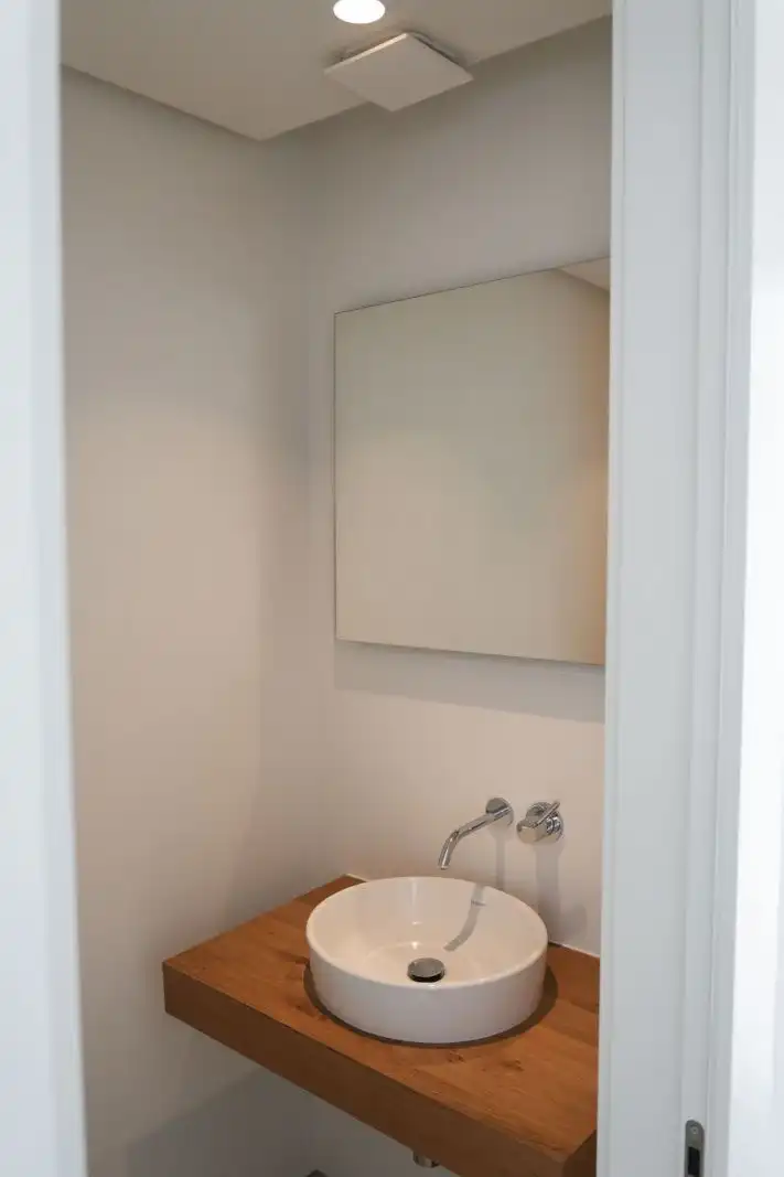 Baño de Dúplex en venta en Marbella con Terraza y Piscina comunitaria