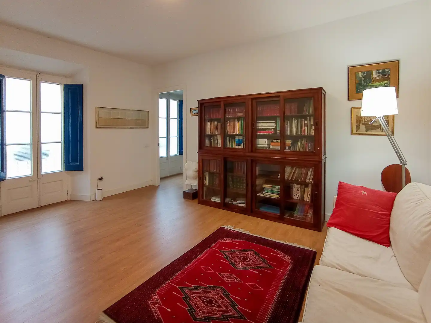 Wohnzimmer von Einfamilien-Reihenhaus zum Verkauf in Palamós mit Parkett, Terrasse und Balkon