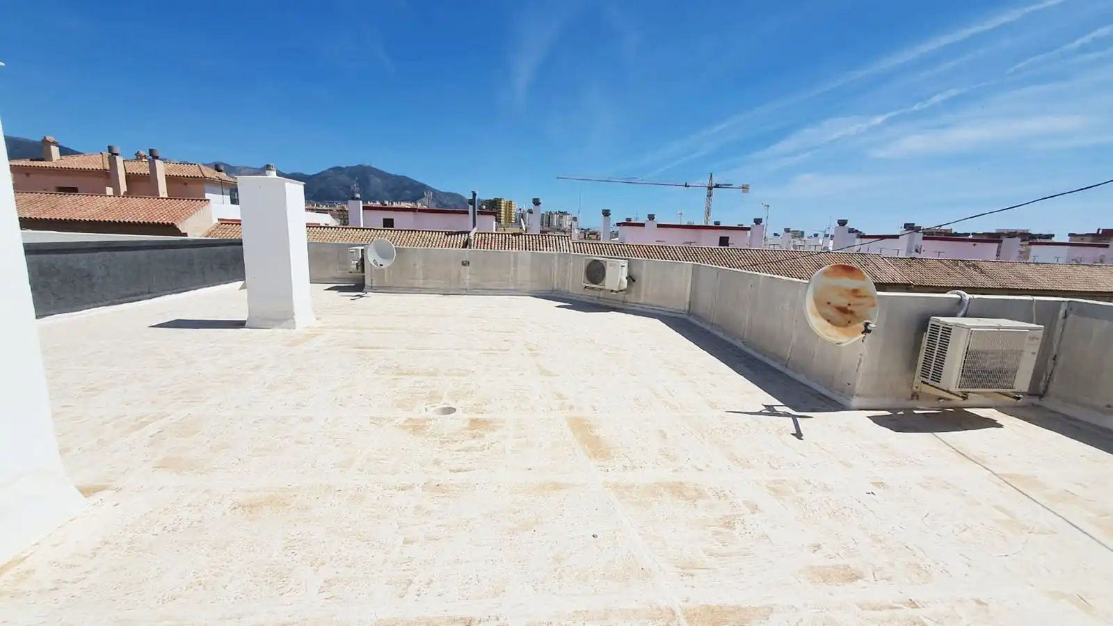 Terraza de Ático en venta en Fuengirola con Aire acondicionado, Amueblado y Horno