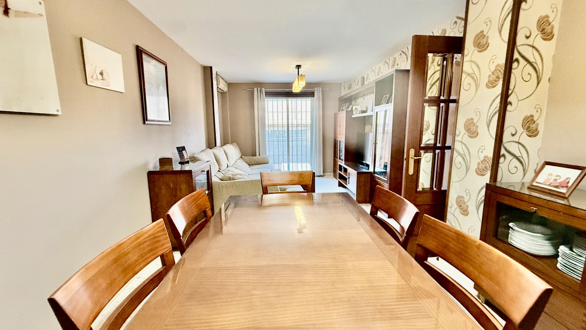 Menjador de Dúplex en venda en Puerto Real amb Aire condicionat, Calefacció i Terrassa