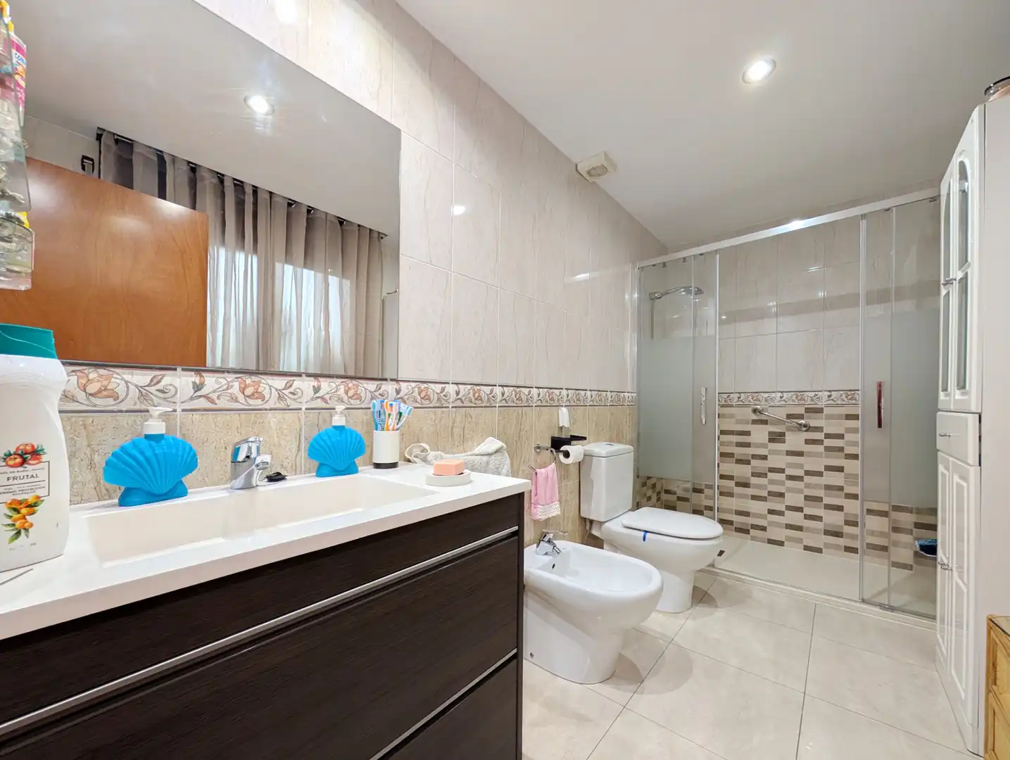 Bathroom of Ground floor for sale in Sant Pau de Segúries  with Heating, Parquet flooring and Terrace