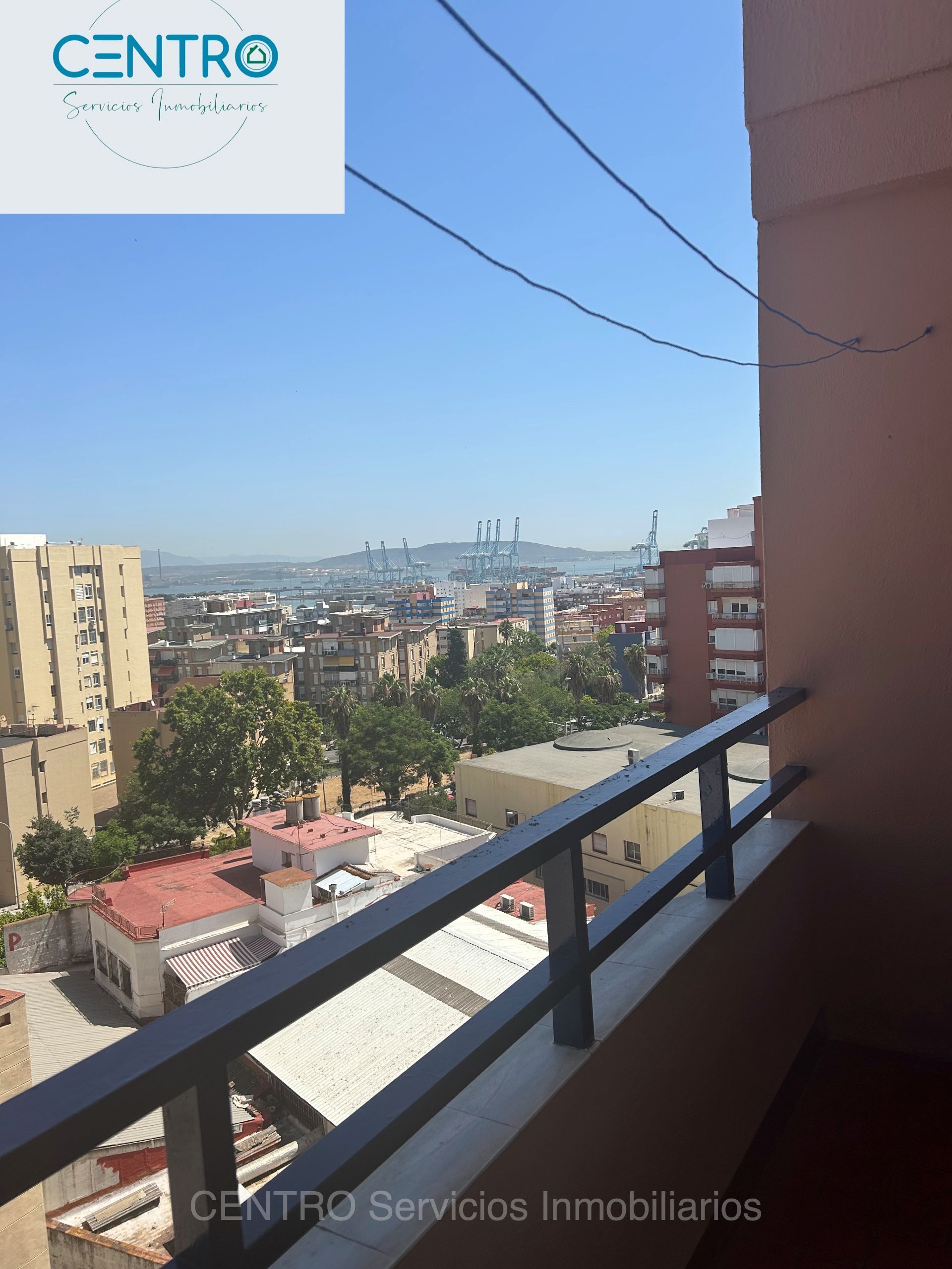 Exterior view of Flat for sale in Algeciras