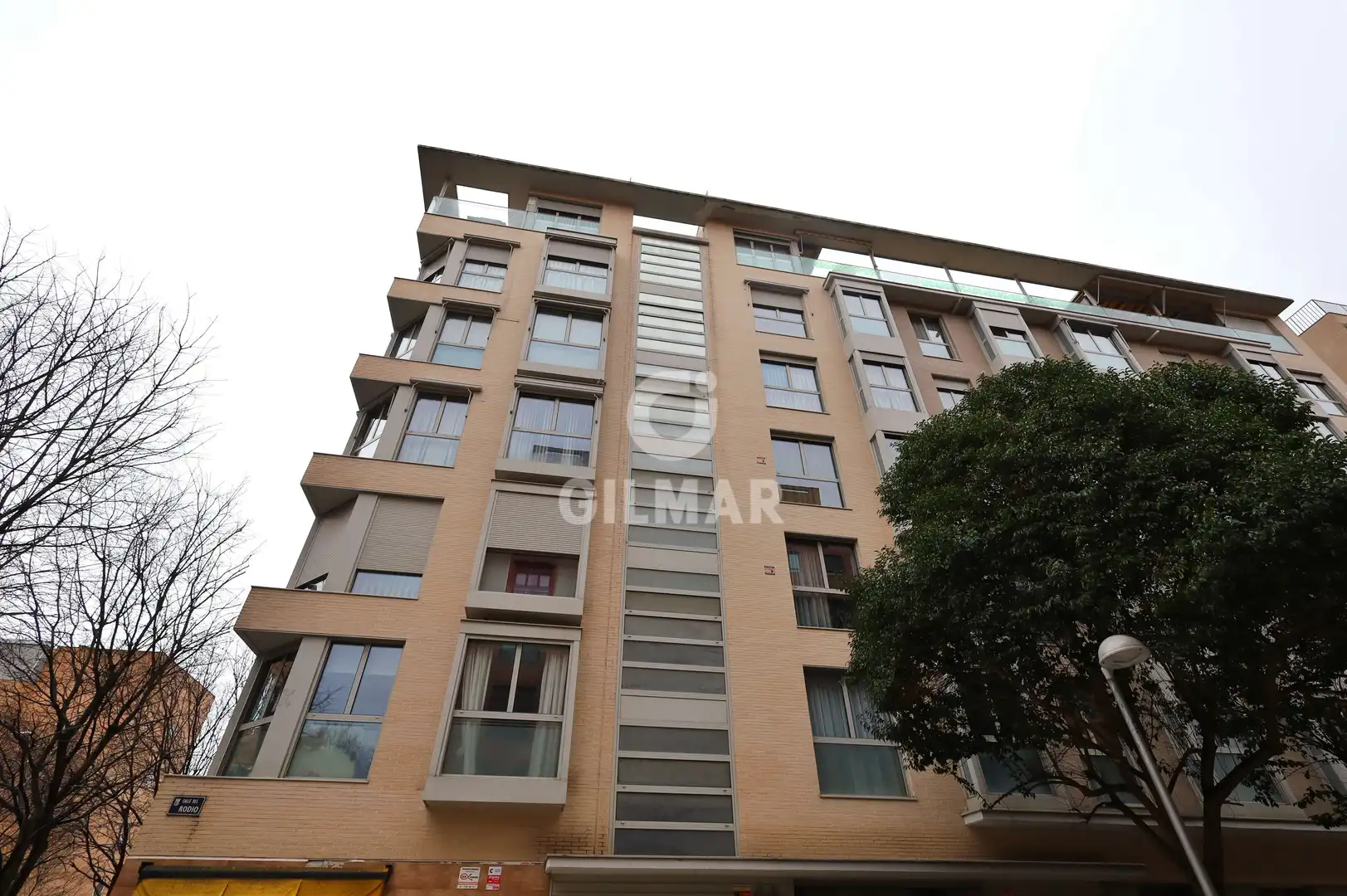 Vista exterior de Pis en venda en Madrid amb Calefacció, Jardí privat i Traster