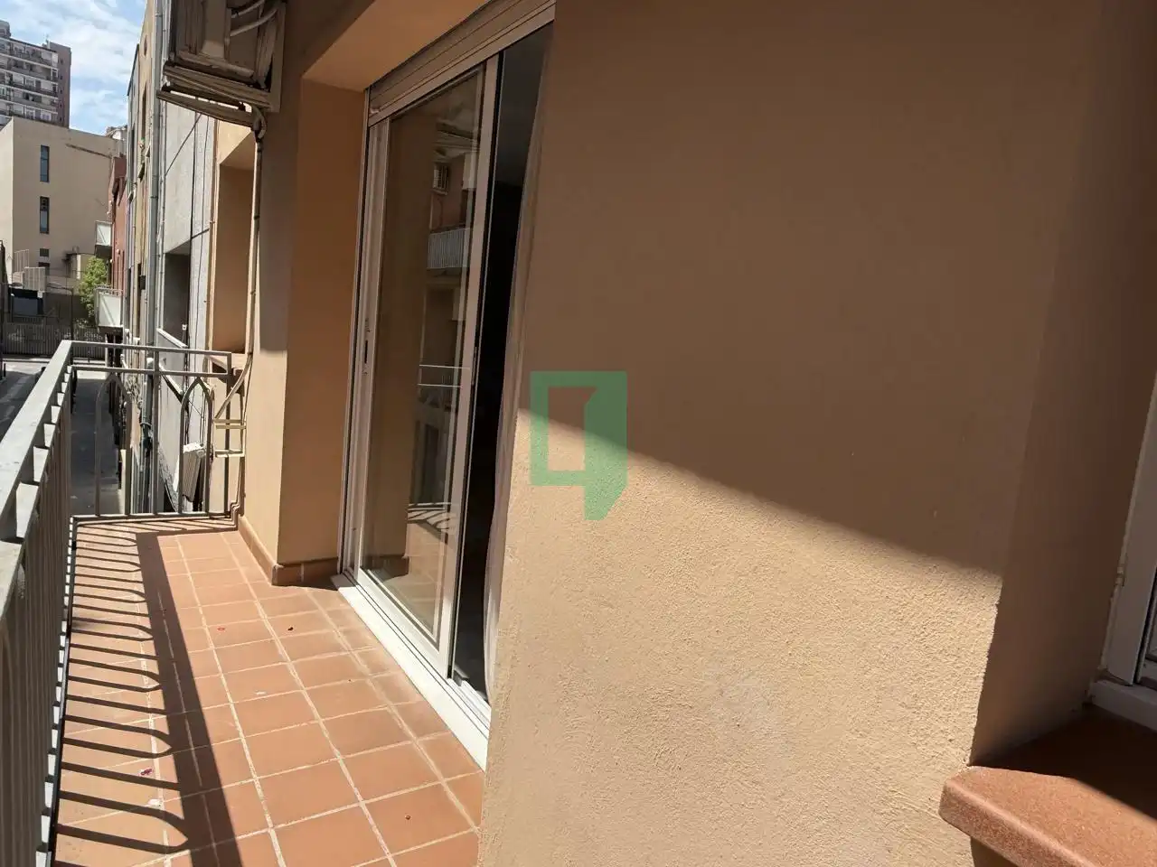 Terrassa de Casa o xalet en venda en Badalona amb Aire condicionat, Jardí privat i Terrassa