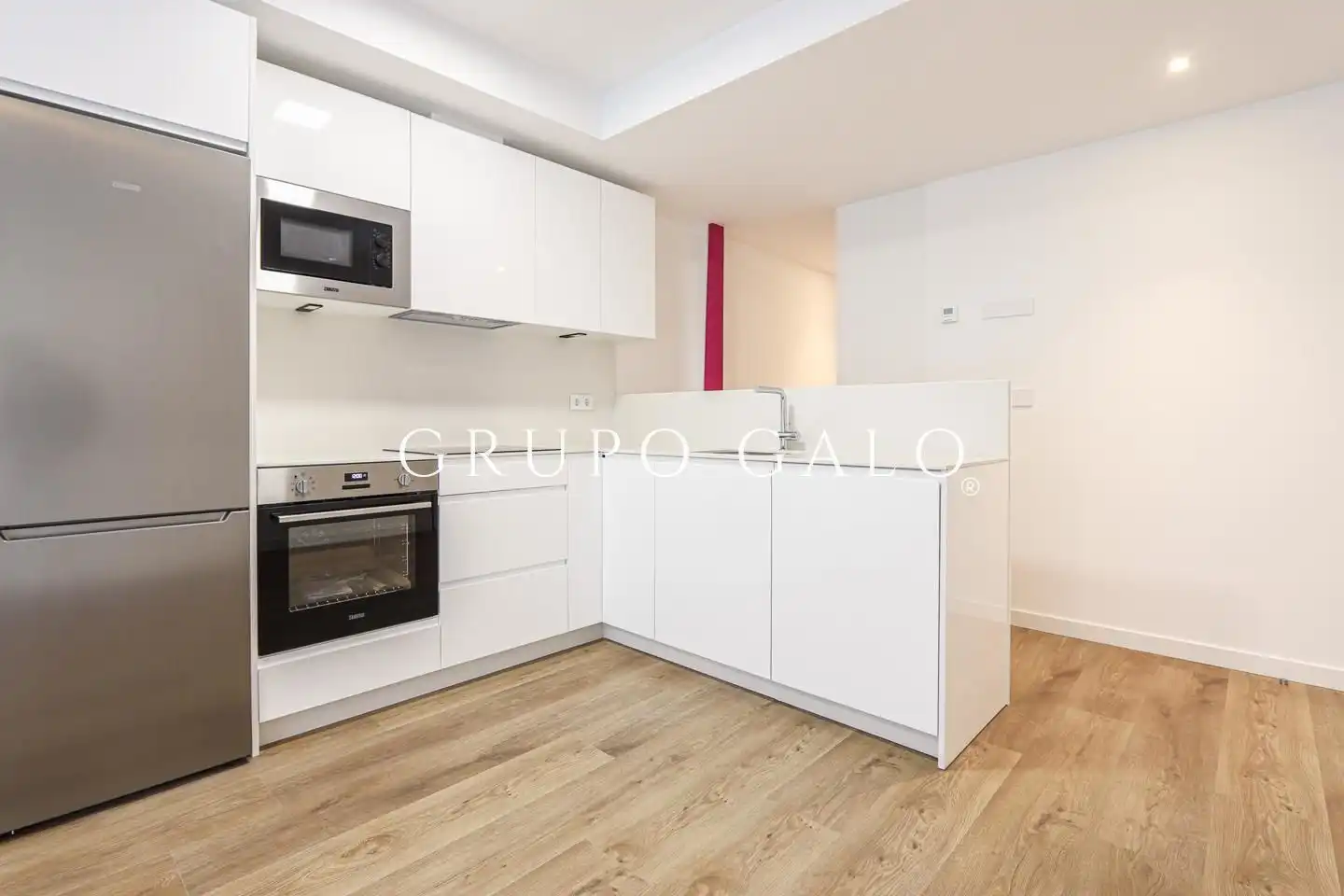 Wohnung zur Miete in Rúa de Bolivia, Plaza España - Corte Inglés