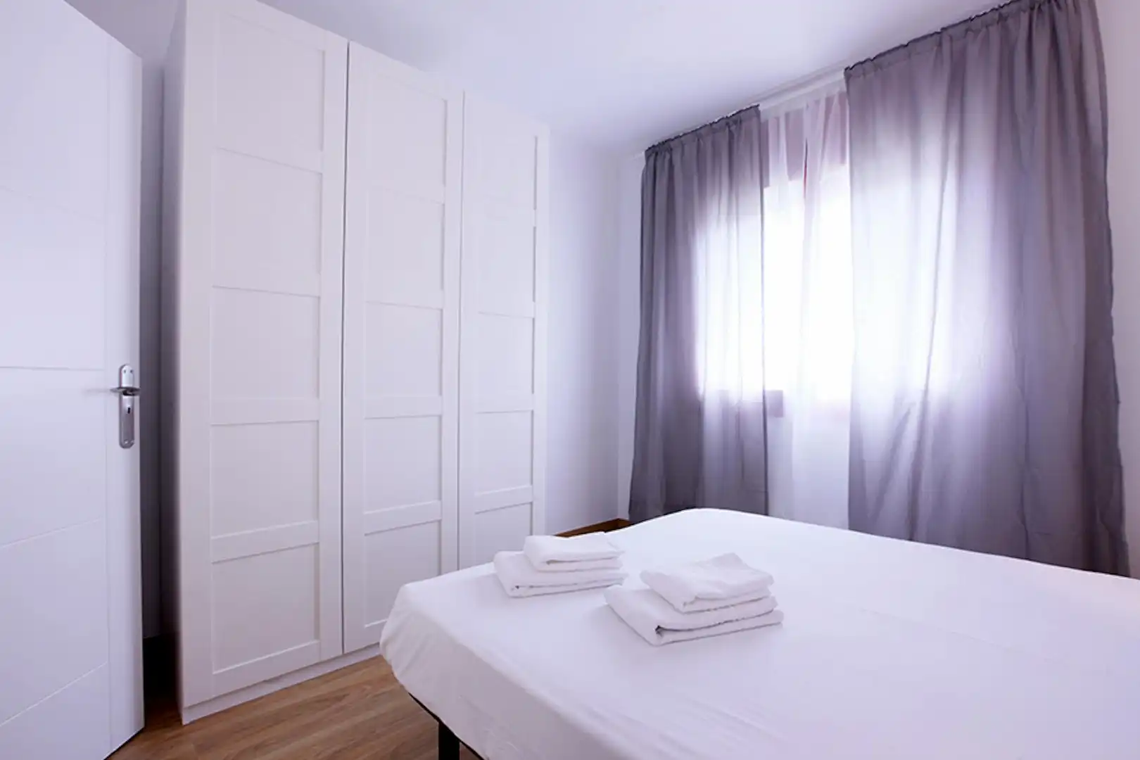 Bedroom of Flat for rent in Barcelona  with Air Conditioner, Heating and Furnished