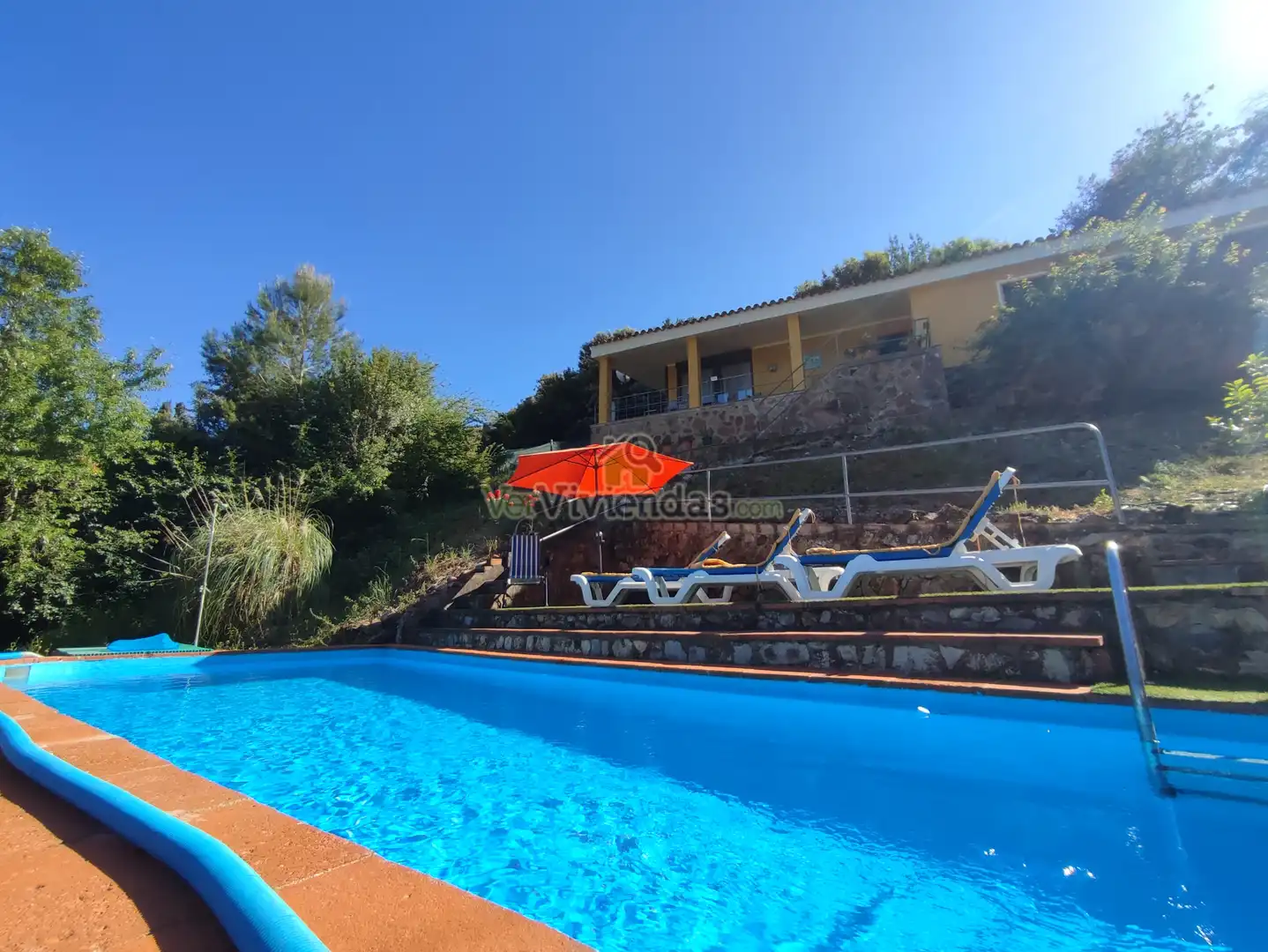 Piscina de Casa o chalet en venta en Torrelles de Llobregat con Aire acondicionado, Calefacción y Jardín privado