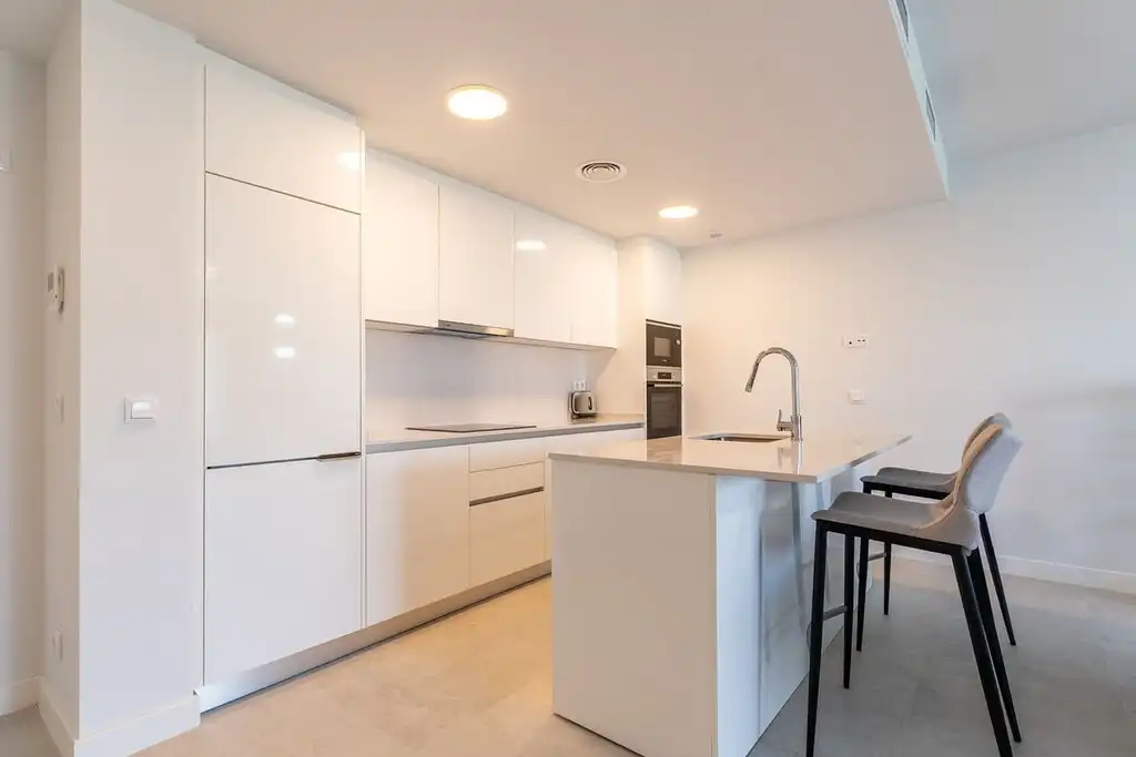 Apartment with pool for sale in Estepona Pueblo, imagen 9