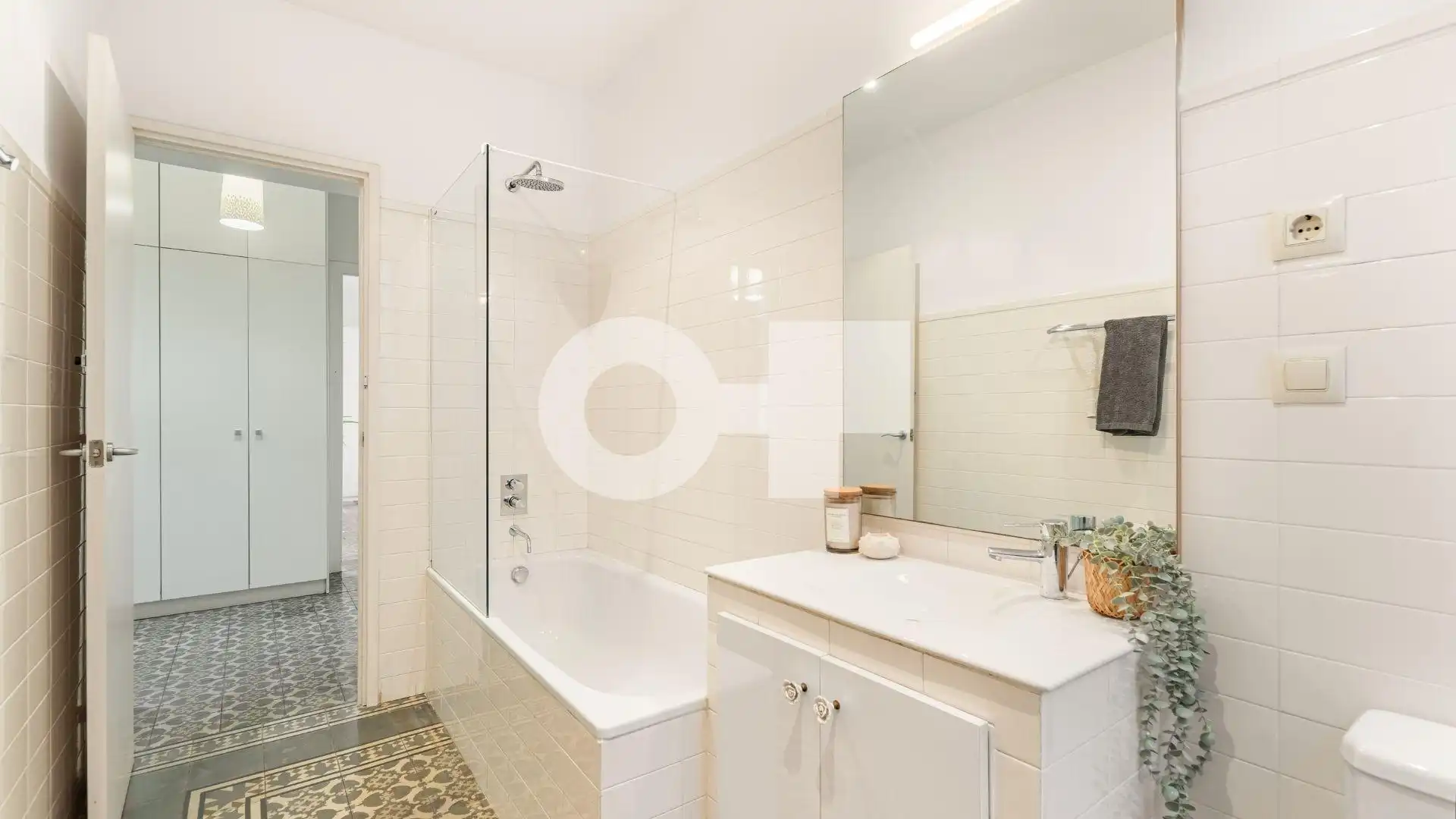 Piso con terraza en venta en Carrer Carrer Villarroel, imagen 42
