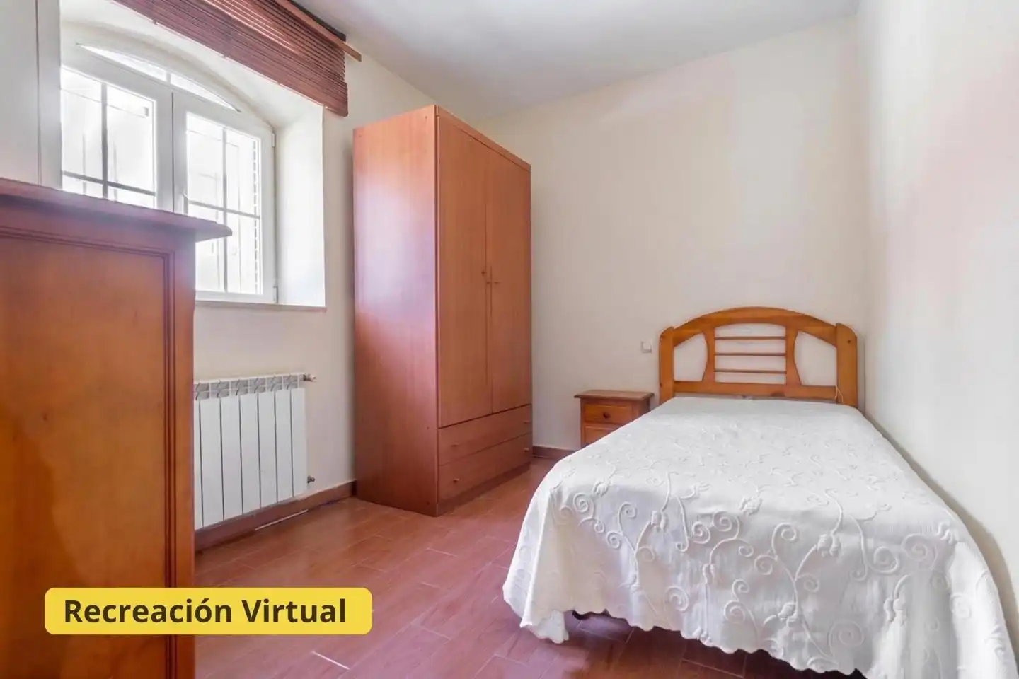 Schlafzimmer von Erdgeschoss zum Verkauf in Ávila mit Heizung, Privatgarten und Terrasse