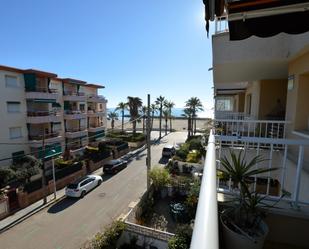 Exterior view of Apartment for sale in Vilanova i la Geltrú  with Air Conditioner, Terrace and Balcony