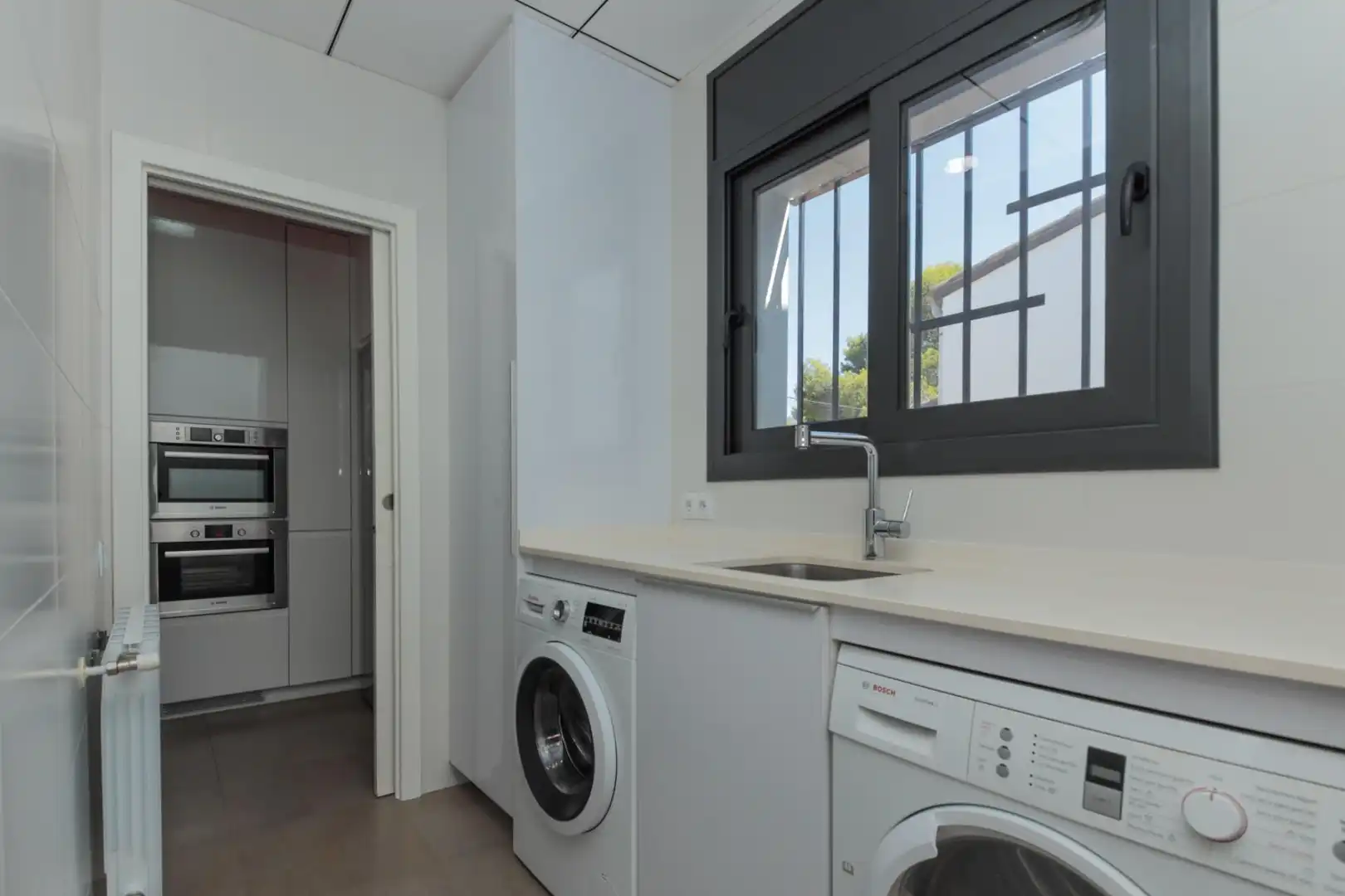 Cuina de Casa o xalet en venda en Tortosa amb Aire condicionat, Jardí privat i Terrassa