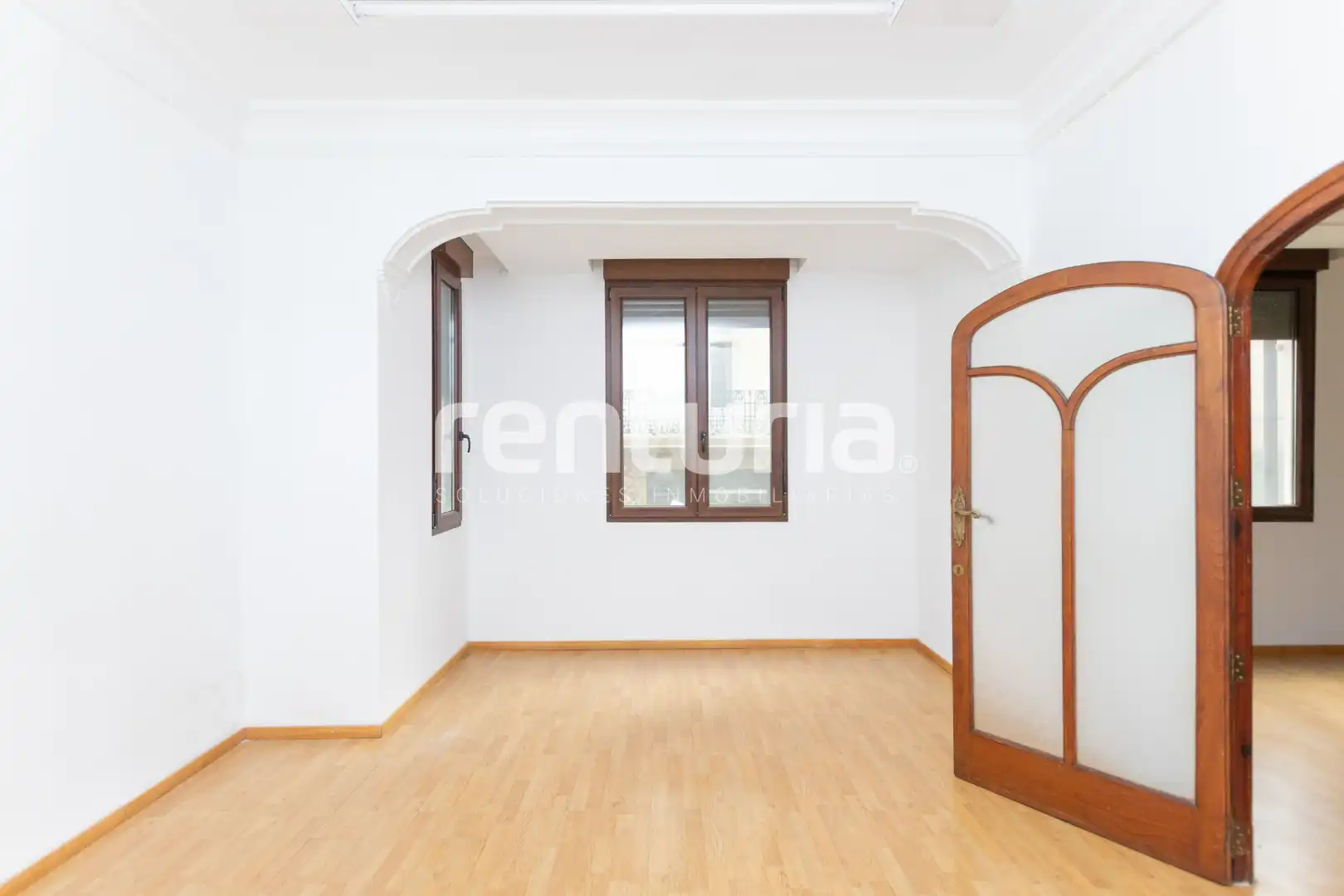 Habitación de Oficina de alquiler en Valencia con Aire acondicionado