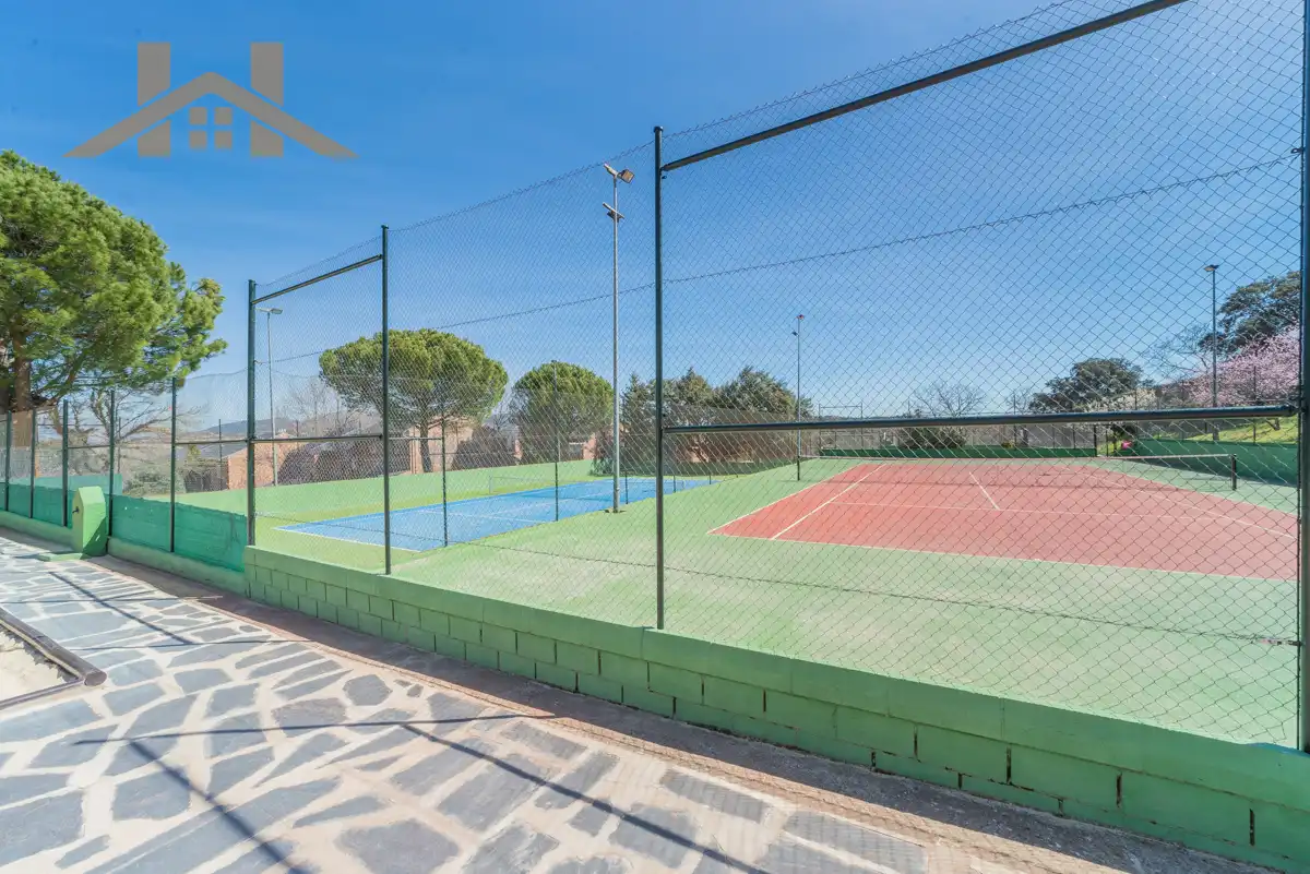 Garden of Detached homes for sale in Galapagar  with Air Conditioner, Heating and Private garden