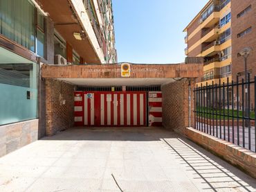 Individual en venda a Avenida ANDALUCIA