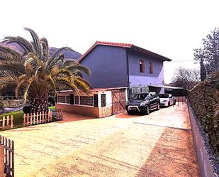 Exterior view of House or chalet for sale in Abanto y Ciérvana-Abanto Zierbena  with Heating, Private garden and Furnished