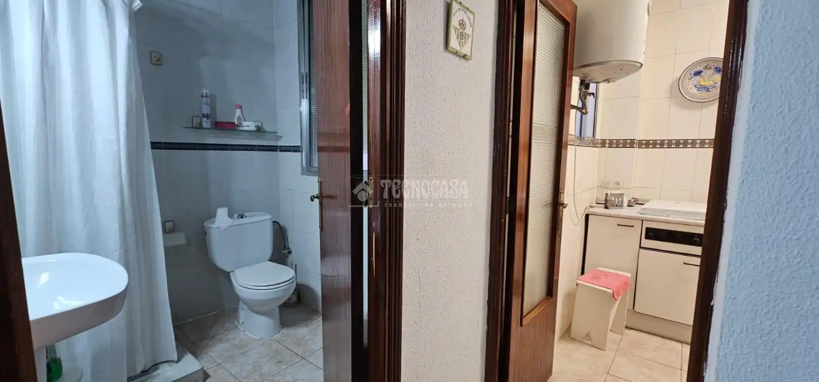 Baño de Piso en venta en Sevilla con Aire acondicionado y Balcón