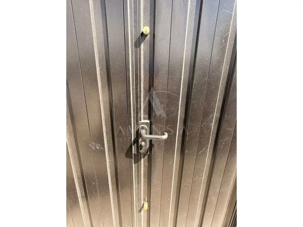 Vista exterior de Nave industrial en venta en Guadalajara