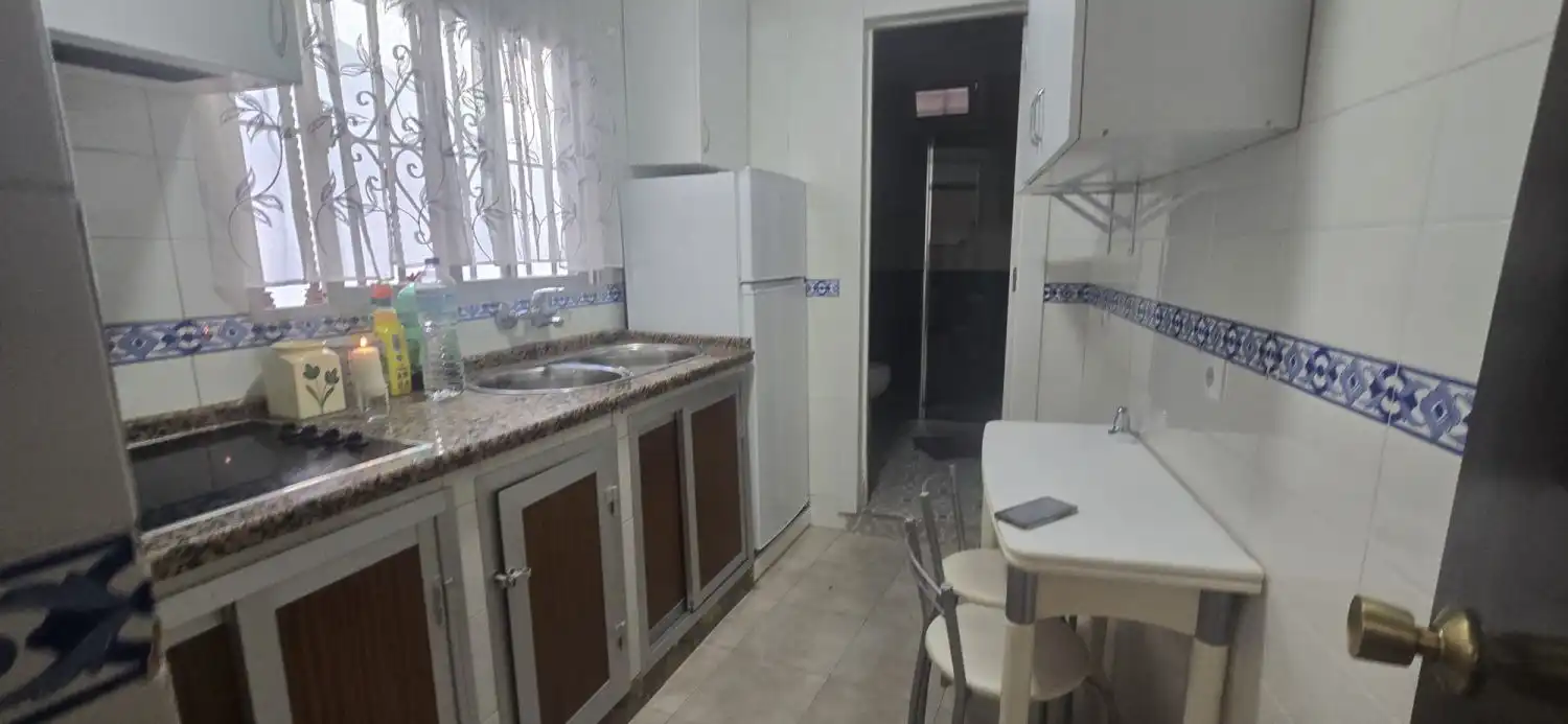 Cuina de Casa o xalet en venda en Alcalá de Guadaira amb Aire condicionat