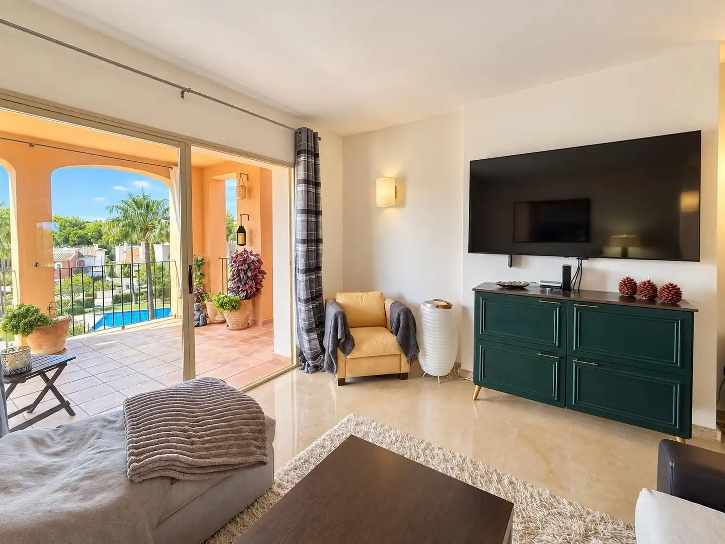Living room of Attic for sale in Calvià  with Air Conditioner, Private garden and Terrace