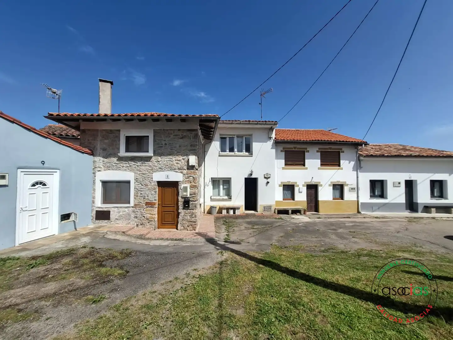 Vista exterior de Casa adosada en venta en Villaviciosa con Calefacción y Trastero