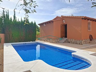 Villa con piscina in vendita a Escandinavia - Cautivador