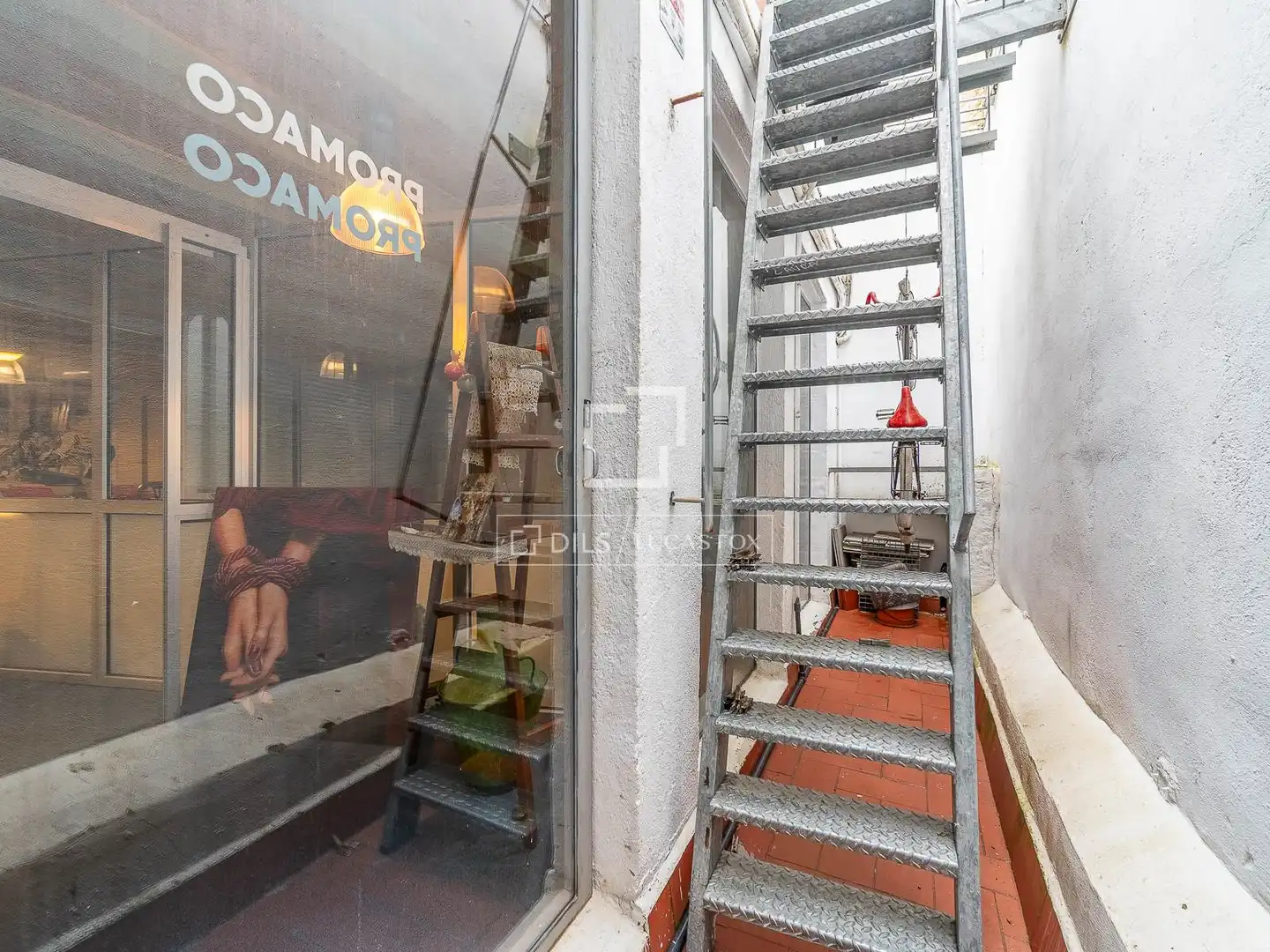 Piso en venta en Barcelona con Aire acondicionado, Calefacción y Terraza
