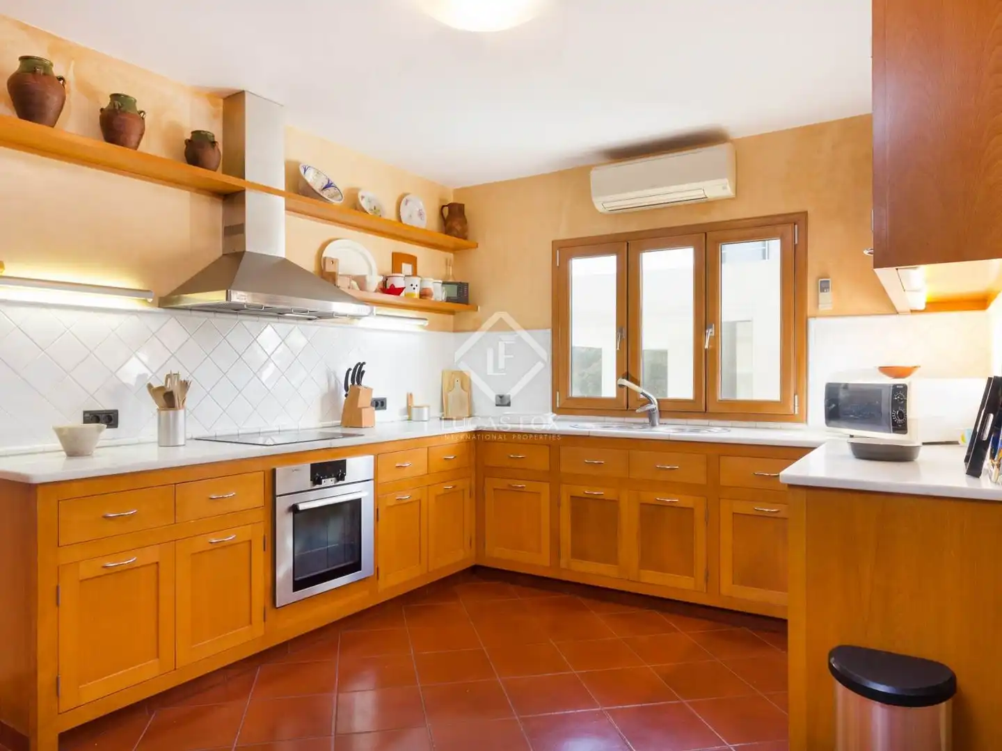 Cuina de Casa o xalet en venda en Ciutadella de Menorca amb Aire condicionat, Calefacció i Jardí privat