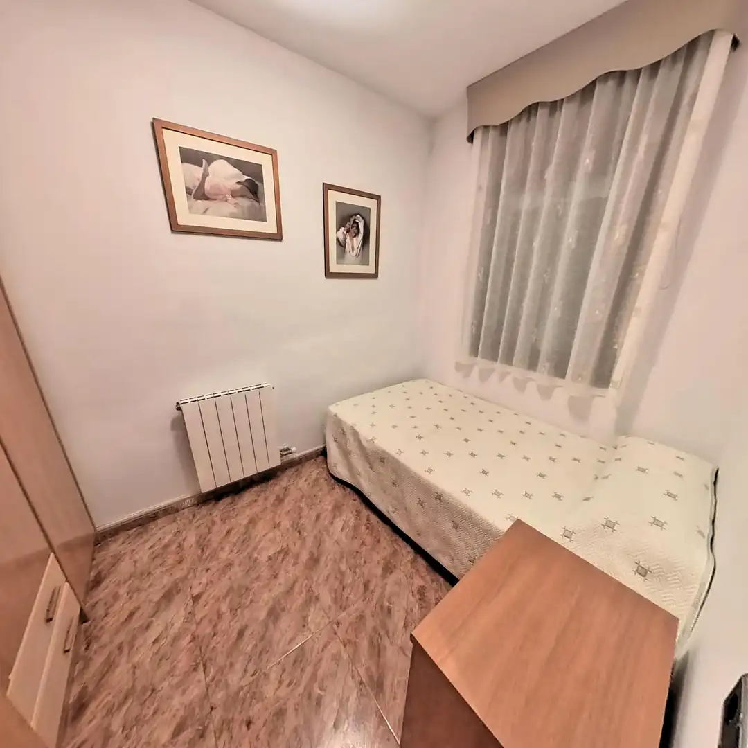 Schlafzimmer von Wohnung zum Verkauf in Barcelona mit Klimaanlage, Heizung und Terrasse
