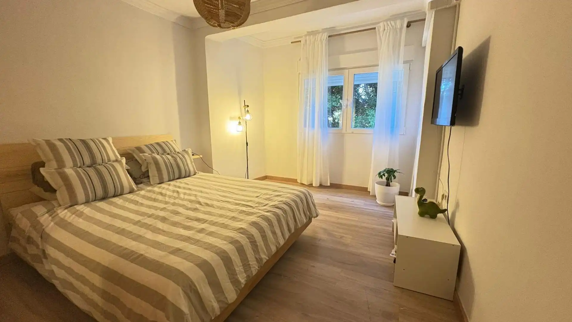 Habitación de Piso en venta en Málaga con Aire acondicionado, Amueblado y Balcón