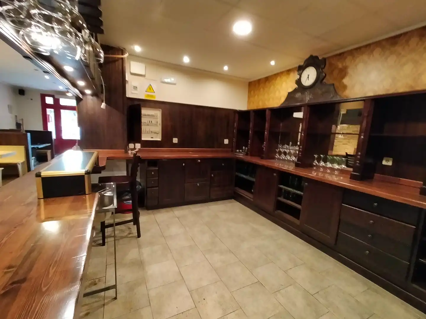 Local de alquiler en Gandia con Aire acondicionado, Parquet y Amueblado