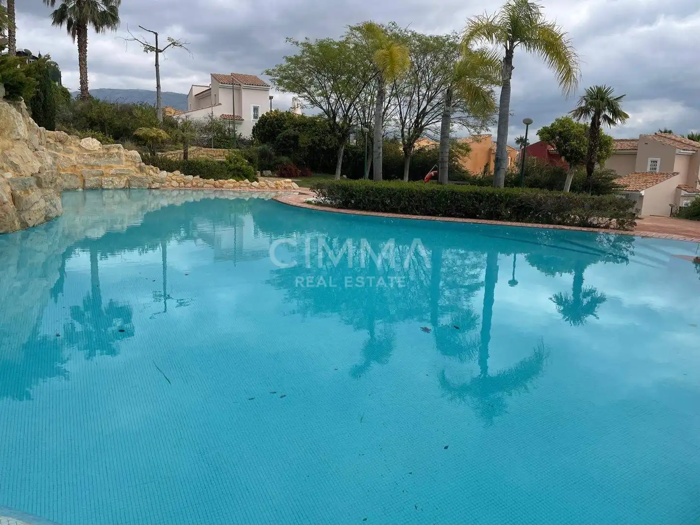 Piscina de Casa o chalet en venta en Polop con Jardín privado y Piscina comunitaria