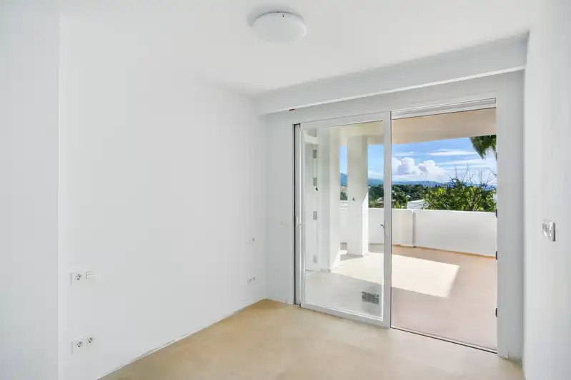 Apartament amb piscina en venda a Nueva Andalucía, imagen 12