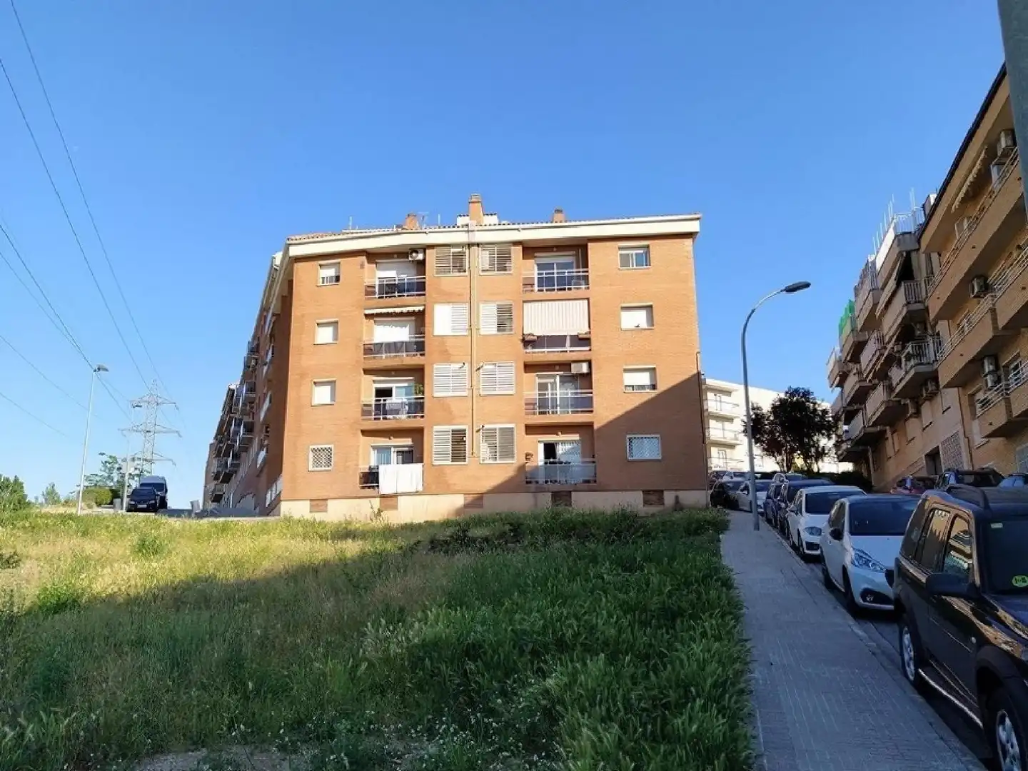 Außenansicht von Wohnung zum Verkauf in Castellbisbal mit Terrasse