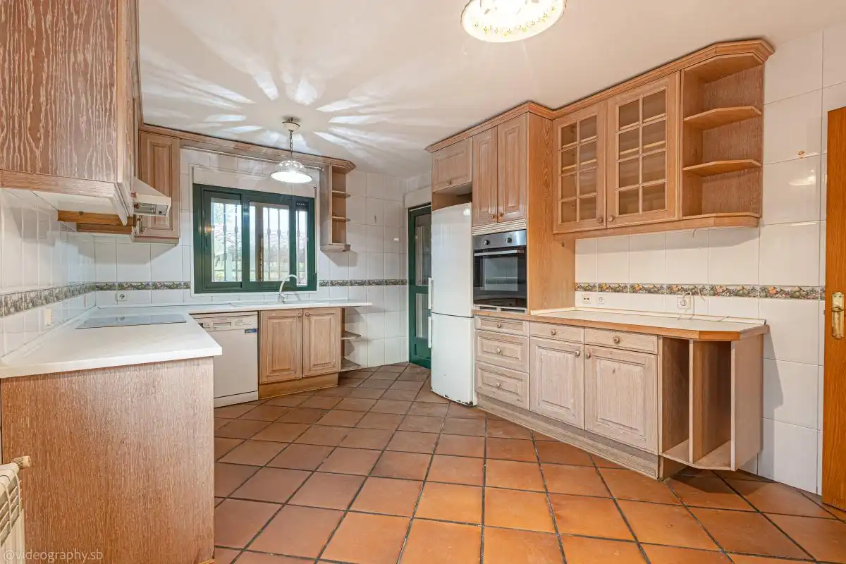 Cocina de Casa o chalet en venta en Morata de Tajuña con Aire acondicionado, Calefacción y Jardín privado