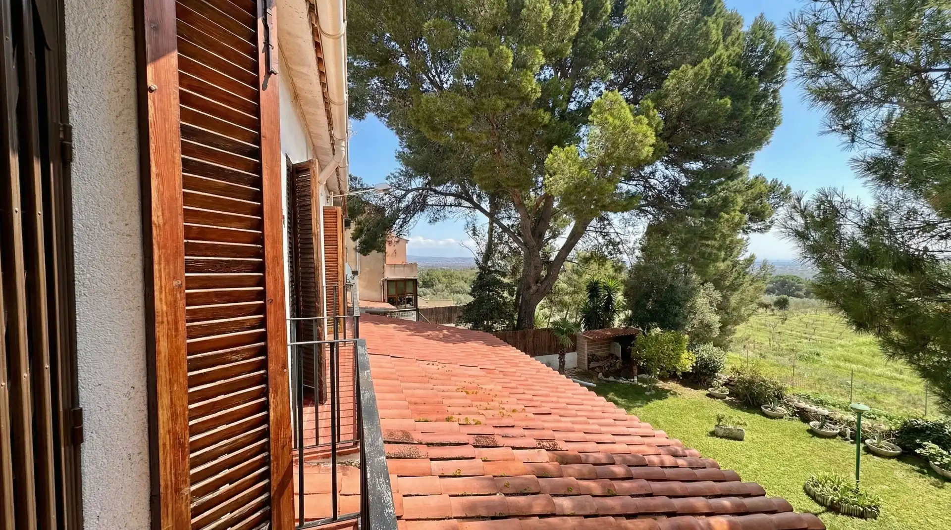 Vista exterior de Finca rústica en venda en Almoster amb Jardí privat, Terrassa i Piscina
