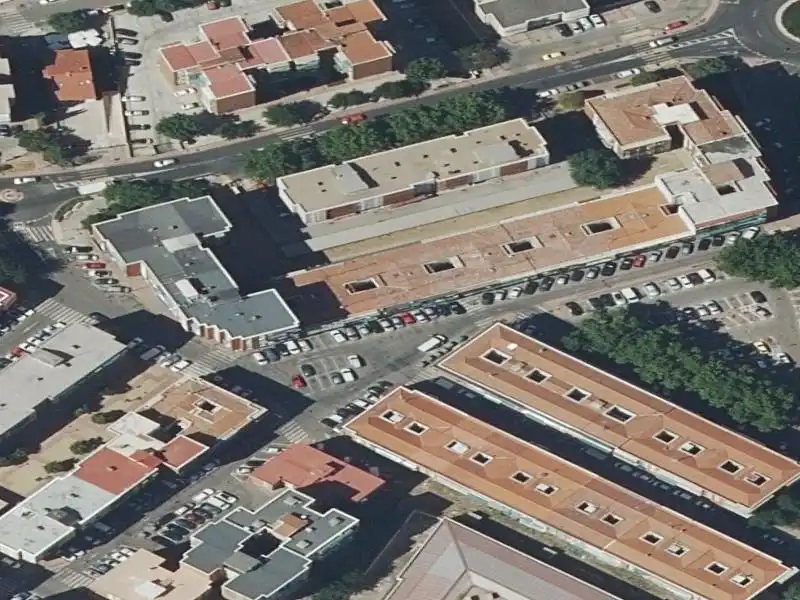 Piso en venta en Calle Albeniz 8 G
